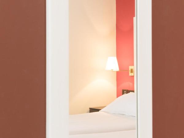 Hotel La Baia : photo 8 de la chambre chambre lits jumeaux standard
