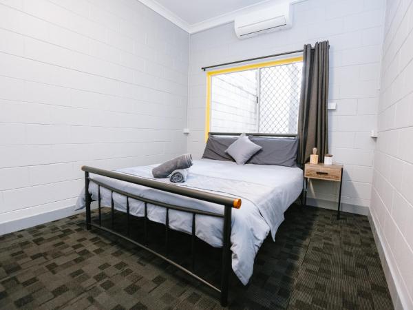 Mad Monkey Village : photo 3 de la chambre chambre double avec salle de bains privative