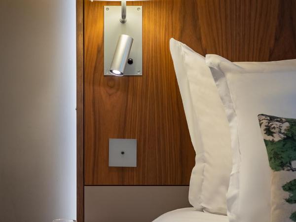 Hôtel Le Tourville by Inwood Hotels : photo 1 de la chambre chambre simple supérieure