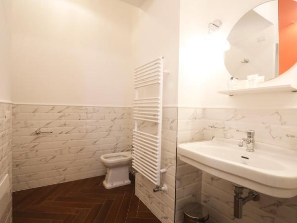 Macchiato Suites Boutique Guest House : photo 5 de la chambre chambre double de luxe avec grand balcon