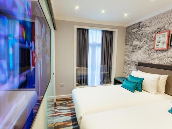 Oliver Plaza Hotel : photo 1 de la chambre chambre lits jumeaux