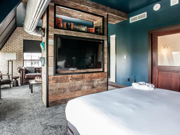 Ironworks Hotel Indy : photo 2 de la chambre suite junior avec balcon