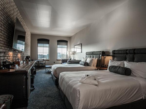 Ironworks Hotel Indy : photo 2 de la chambre chambre lit queen-size deluxe