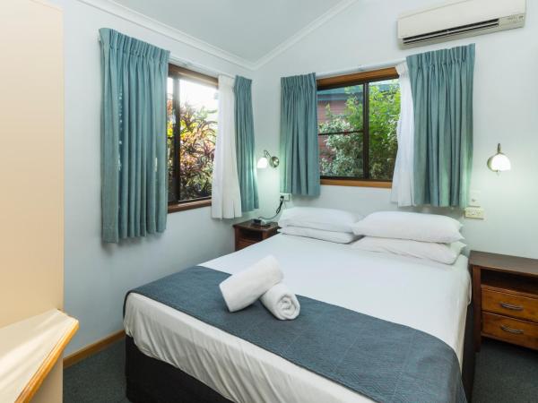 Ingenia Holidays Cairns Coconut : photo 4 de la chambre villa 2 chambres avec baignoire spa