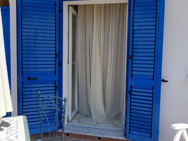 Villa Loreta : photo 3 de la chambre chambre double deluxe - vue latérale sur mer