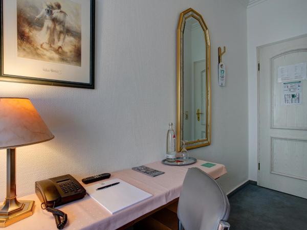 Hotel Arde Köln Zentrum : photo 2 de la chambre chambre simple supérieure