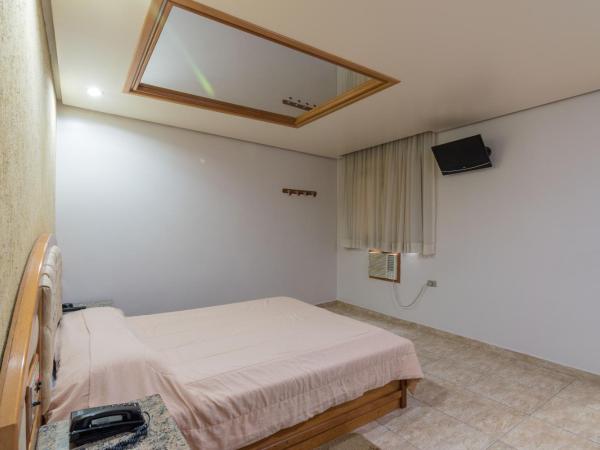 Hotel Joamar : photo 3 de la chambre chambre double avec lit double et climatisation
