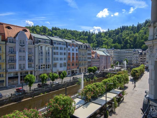 Boutique Hotel Corso : photo 4 de la chambre chambre double ou lits jumeaux - vue sur ville