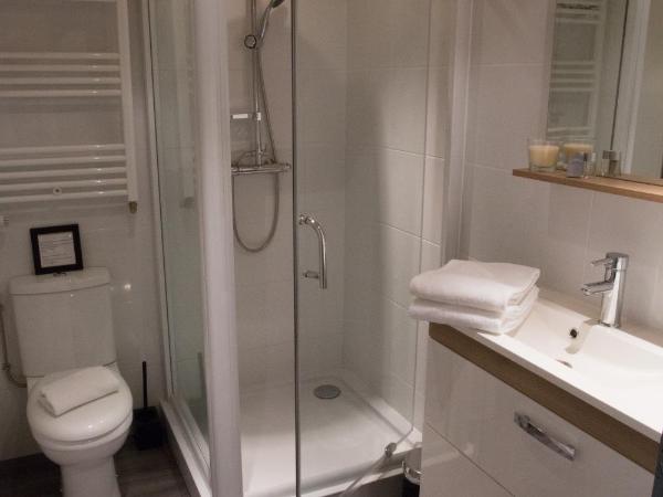 Hôtel Quai des Pontis : photo 5 de la chambre chambre double avec terrasse et vue sur la rivière