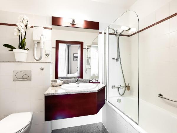 Hotel Atrium : photo 3 de la chambre chambre double ou lits jumeaux standard