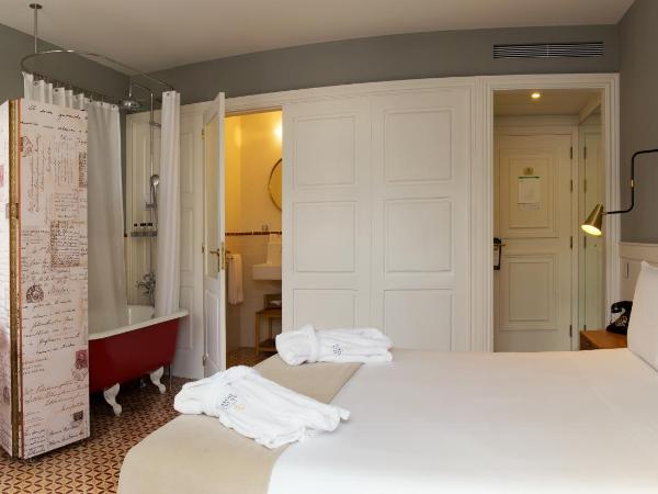 Porto A.S. 1829 Hotel : photo 7 de la chambre chambre double ou lits jumeaux supérieure avec baignoire sur pieds