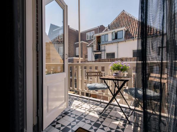 Boutique Hotel ZIES : photo 5 de la chambre petite chambre double avec balcon