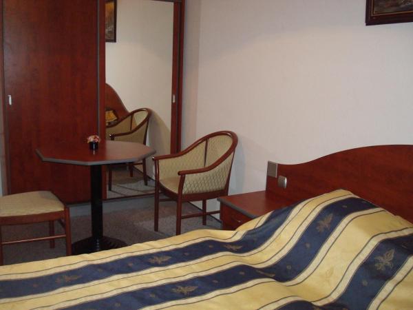 Hotel Romantik Eger : photo 2 de la chambre chambre double