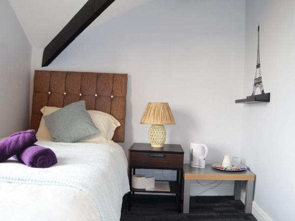 Queens Guesthouse Manchester : photo 1 de la chambre petite chambre simple