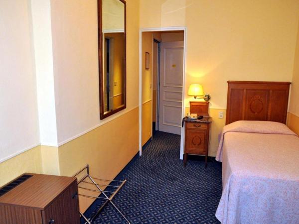 Hotel Roma e Rocca Cavour : photo 6 de la chambre chambre simple basique