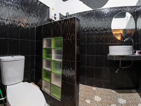 Sawatdee Guesthouse the Original : photo 9 de la chambre suite deluxe avec lit king-size