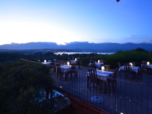 Le San Lorenzo : photo 9 de la chambre chambre double ou lits jumeaux de luxe avec terrasse et vue sur la mer