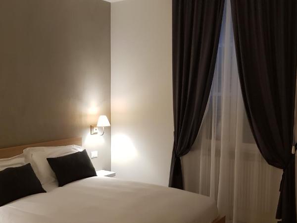 Bed Milano Linate : photo 9 de la chambre chambre double supérieure