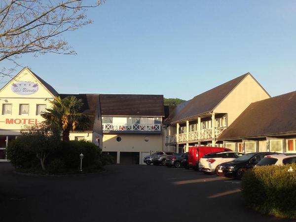 Contact hôtel - Motel Les Bleuets & SPA : photo 6 de la chambre chambre quadruple