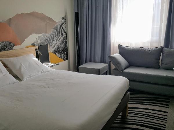 Novotel Narbonne Sud A9/A61 : photo 5 de la chambre chambre supérieure lit queen-size