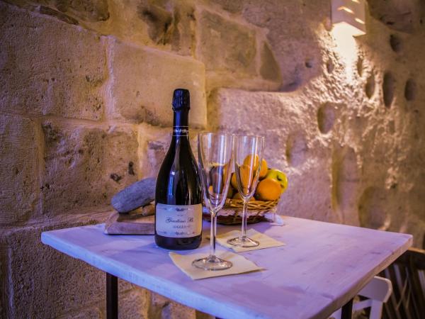 Thymus Residence nei Sassi : photo 6 de la chambre suite troglodyte