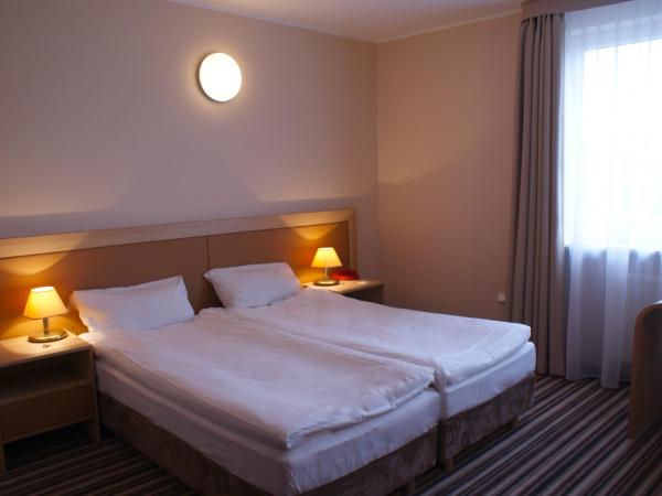 Hotel Julian : photo 1 de la chambre chambre lits jumeaux/double