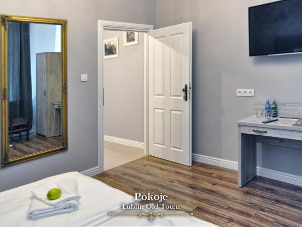 Lublin Old Town Rooms : photo 5 de la chambre chambre deluxe double ou lits jumeaux
