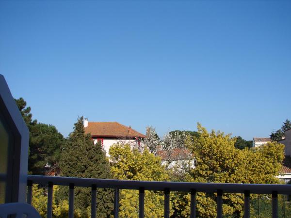 Logis Les Charmettes : photo 7 de la chambre chambre familiale