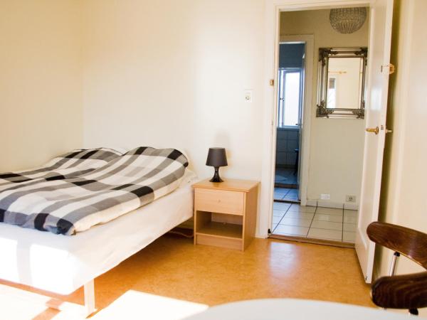 Igdlo Guesthouse : photo 5 de la chambre chambre double avec salle de bains commune