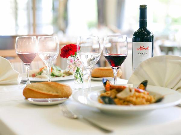 Hotel Albret : photo 5 de la chambre chambre familiale (2 adultes et 2 enfants)