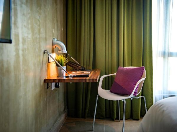 ibis Styles Kota Kinabalu Inanam : photo 2 de la chambre chambre double supérieure