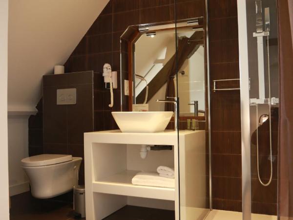 Domaine de Bayeux : photo 2 de la chambre petite chambre simple mansardée - bâtiment principal