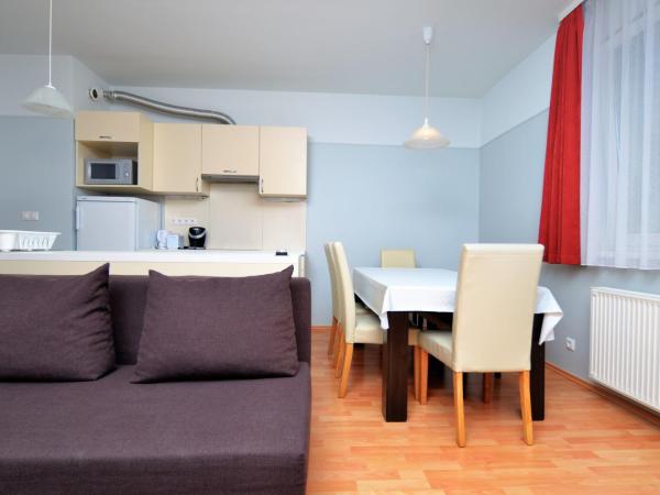 Agape Apartments : photo 4 de la chambre appartement 2 chambres avec balcon