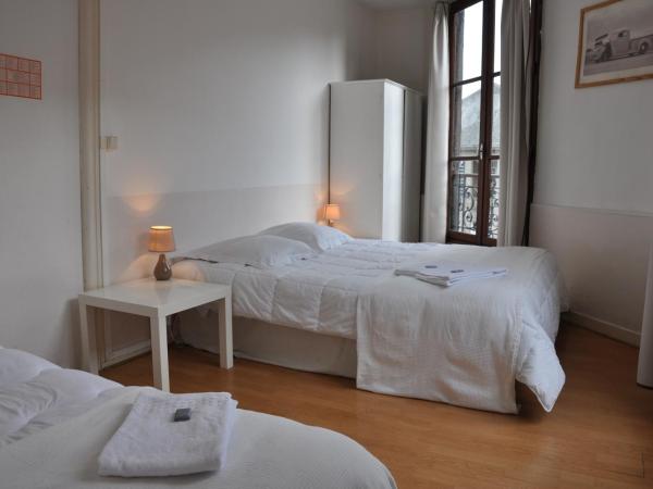Cafe Hotel du Theatre : photo 1 de la chambre chambre triple