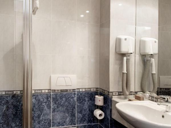 Pacific Hotel Fortino : photo 8 de la chambre petite chambre double