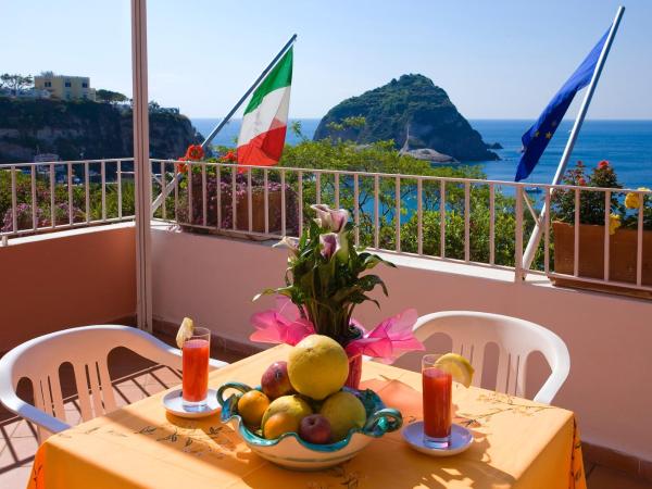 Hotel Residence S.Angelo : photo 3 de la chambre suite junior avec balcon