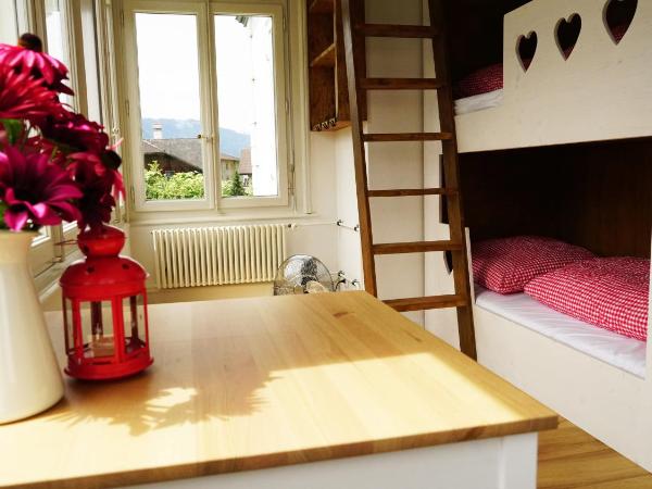 Adventure Hostel Interlaken : photo 6 de la chambre lit dans dortoir 6 lits