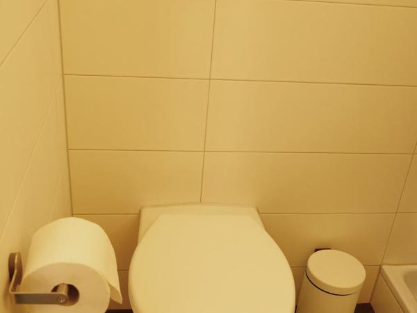 Adventure Hostel Interlaken : photo 5 de la chambre lit dans dortoir 6 lits