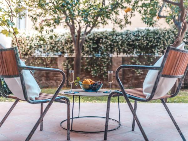 Médousa Bistrot & Suites : photo 7 de la chambre suite junior avec terrasse