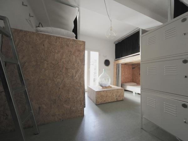 Dopa Hostel : photo 4 de la chambre lit dans dortoir mixte de 6 lits