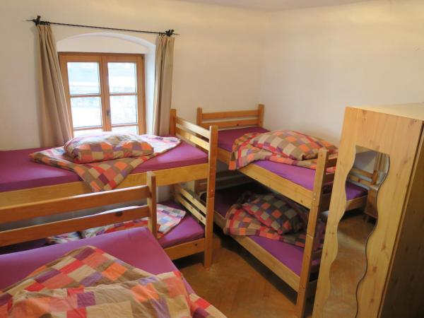 SnowBunnys BackPackers Hostel : photo 5 de la chambre lit dans dortoir mixte de 6 lits