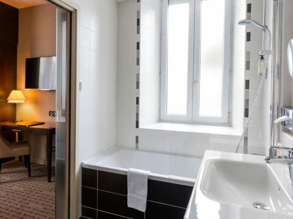 Best Western Plus Richelieu : photo 8 de la chambre chambre standard lit queen-size