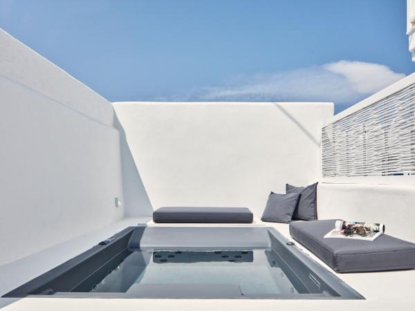 Boho Private Luxury Suites : photo 5 de la chambre suite junior avec bain à remous extérieur