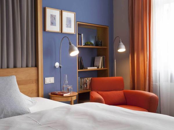 BIO-Hotel Villa Orange : photo 7 de la chambre double room orange (grandlit, queen bed, 140-160cm wide bed)