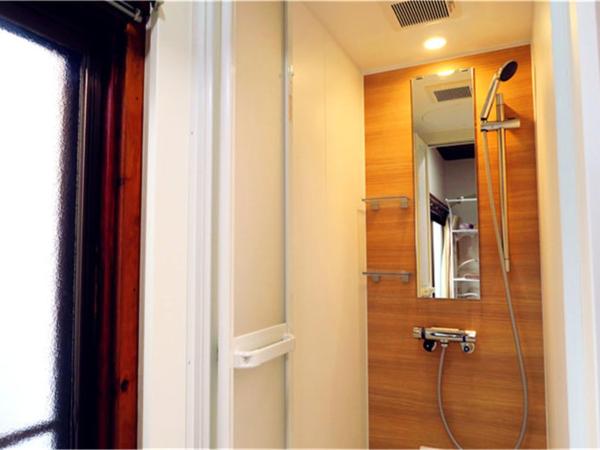 Kiki HouseT --Self Check-in -- Room Number & Password is in the following email : photo 6 de la chambre chambre double