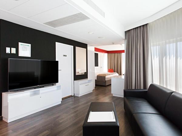 DORMERO Hotel Stuttgart : photo 4 de la chambre suite junior