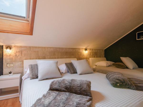 Villa Jidro : photo 1 de la chambre chambre triple