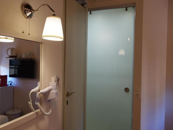 Fivos Pension : photo 2 de la chambre chambre double