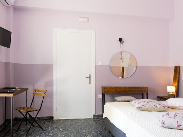 Kalamata Art Rooms : photo 4 de la chambre chambre double ou lits jumeaux deluxe avec balcon