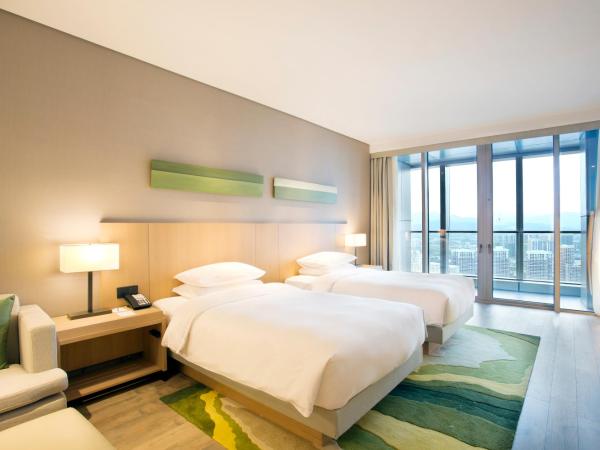 Hyatt Place Sanya City Center : photo 4 de la chambre specialty twin room with sofa bed